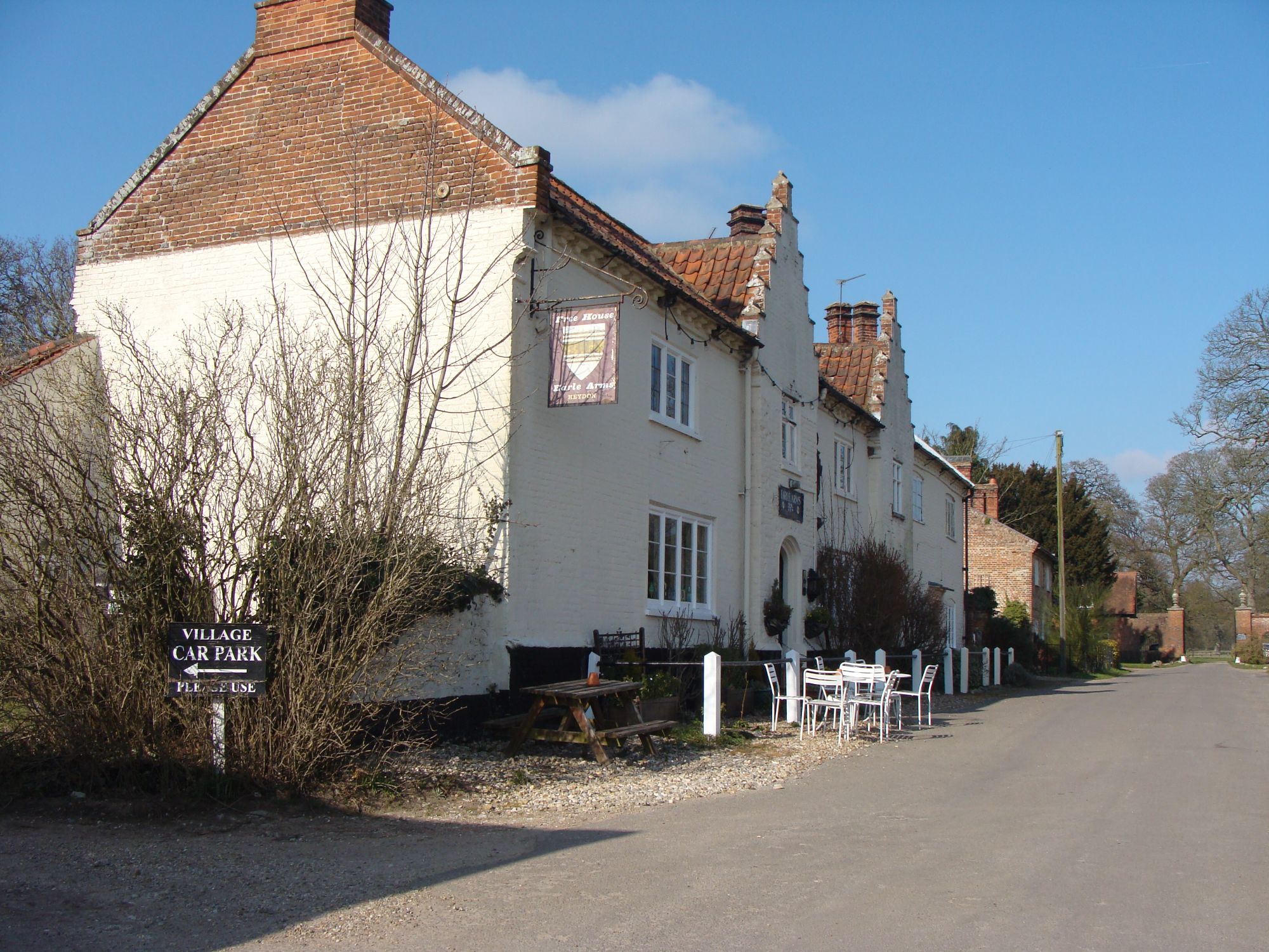 The Earle Arms